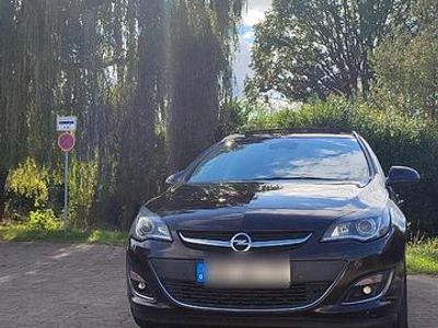 Gebraucht Opel Astra Sport 136 PS (100 kW) 2014 Braun Kombi