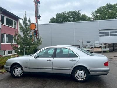 Mercedes E240