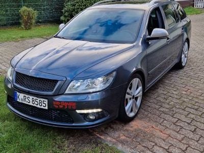 Gebraucht Skoda Octavia RS 170 PS (125 kW) 2011 Blau Limousine