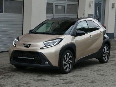 Beige Gebraucht 2023 Toyota Aygo X Pulse SUV | 15.990 € (Fairer Preis)