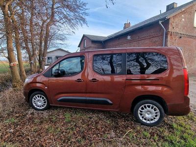 Braun Gebraucht 2021 Opel Combo Life Van / Kleinbus | 24.250 € (Etwas zu teuer)