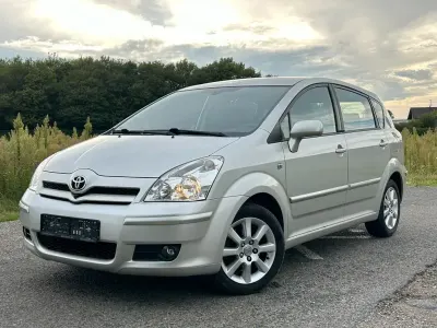 Gebraucht Toyota Corolla Verso Executive 129 PS (94 kW) 2006 Silber Van / Kleinbus
