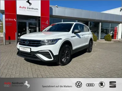 Gebraucht VW Tiguan Allspace Life 150 PS (110 kW) 2023 Pure white SUV