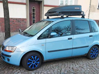Blau Gebraucht 2004 Fiat Idea Van / Kleinbus | 1.400 € (Etwas zu teuer)