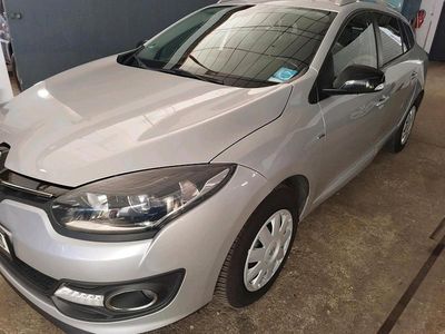 Gebraucht Renault Mégane GrandTour LIMITED 110 PS (80 kW) 2015 Silber Kombi