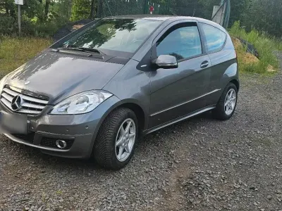 Gebraucht Mercedes A180 Avantgarde 109 PS (80 kW) 2009 Grau Kleinwagen
