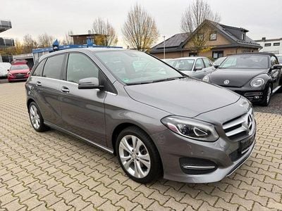 Gebraucht Mercedes B200 136 PS (100 kW) 2015 Grau Van / Kleinbus