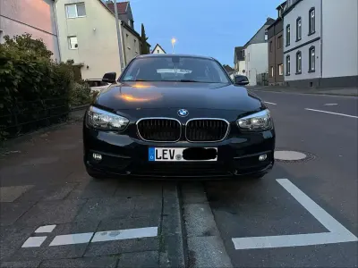 Gebraucht BMW 116 Advantage 116 PS (85 kW) 2015 Schwarz Kleinwagen