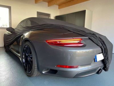 Porsche 911 Carrera GTS