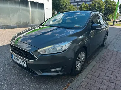 Gebraucht Ford Focus 120 PS (88 kW) 2016 Grau Kombi