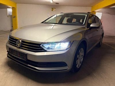 Gebraucht VW Passat 120 PS (88 kW) 2016 Grau Kombi