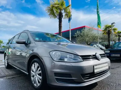 Gebraucht VW Golf VII Comfortline 140 PS (102 kW) 2013 Limestone grey Kombi