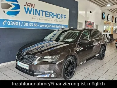 Gebraucht Skoda Superb Style 220 PS (161 kW) 2018 Braun Kombi