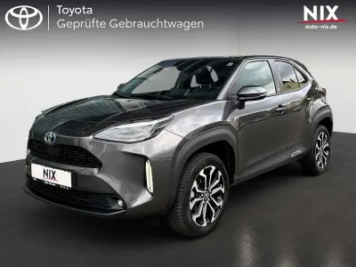 Gebraucht Toyota Yaris Cross Team 116 PS (85 kW) 2023 Grau SUV