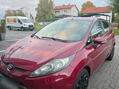 Gebraucht Ford Fiesta 60 PS (44 kW) 2009 Rot Kleinwagen