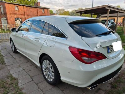 Mercedes CLA180