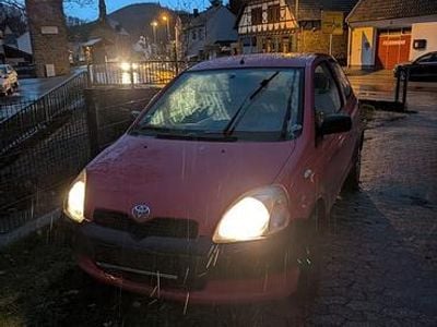 Gebraucht Toyota Yaris 68 PS (50 kW) 2000 Rot Kleinwagen