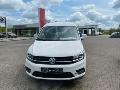 Gebraucht VW Caddy 102 PS (75 kW) 2019 Candyweiß Van / Kleinbus