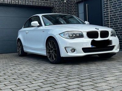 Second-hand BMW 118 143 CP (105 kW) 2011 Alb Hatchback