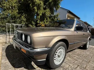 Gebraucht BMW 318 102 PS (75 kW) 1985 Limousine