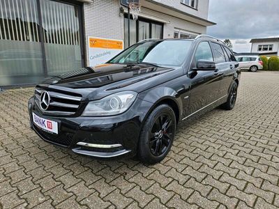 gebraucht Mercedes C220 CDI BJ 12 / SCHWARZ / KLIMA / NAVI / TÜV NEU