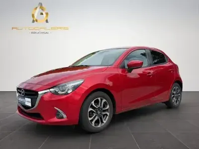 Gebraucht Mazda 2 Sports-Line 90 PS (66 kW) 2017 Rot Limousine