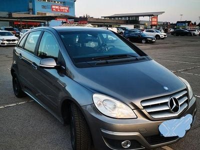 Gebraucht Mercedes B180 116 PS (85 kW) 2009 Grau Van / Kleinbus