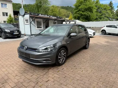 Gebraucht VW Golf VII Sound 110 PS (80 kW) 2018 Grau Limousine