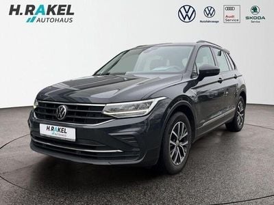 Gebraucht VW Tiguan 122 PS (89 kW) 2023 Grau SUV