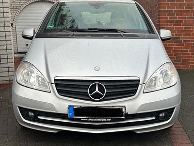 Usata Mercedes A160 80 CV (58 kW) 2012 Argento Berlina