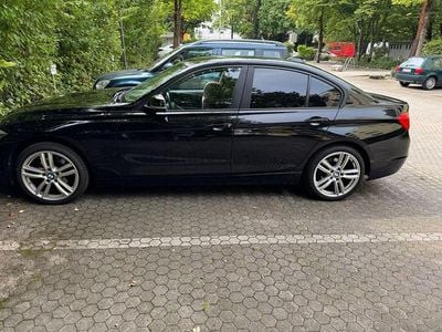 Usata BMW 320 Sport Line 184 CV (135 kW) 2014 Nero Berlina