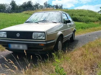 Gebraucht VW Jetta 75 PS (55 kW) 1986 Gold Limousine