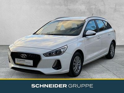 Gebraucht Hyundai i30 Passion 120 PS (88 kW) 2018 Weiss Kombi