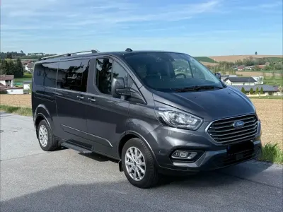 Gebraucht Ford Tourneo Titanium 150 PS (110 kW) 2023 Grau Van / Kleinbus