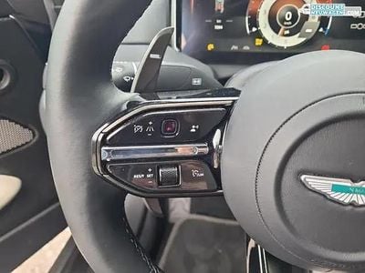 Aston Martin DB12