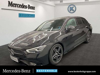 Schwarz Gebraucht 2023 Mercedes CLA200 Shooting Brake AMG Kombi | 31.550 € (Fairer Preis)