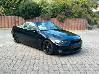 Gebraucht BMW 325 Cabriolet 218 PS (160 kW) 2007 Schwarz Cabrio
