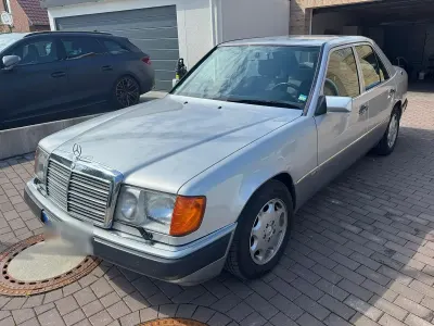 Gebraucht Mercedes E320 Sportline 220 PS (161 kW) 1993 Grau Limousine