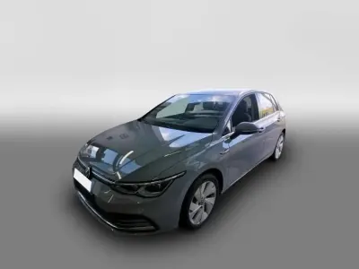 Usata VW Golf VIII Style 190 CV (139 kW) 2023 Grigio Berlina