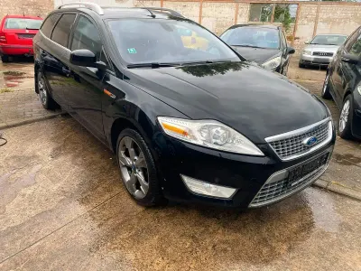 Gebraucht Ford Mondeo 140 PS (102 kW) 2010 Schwarz Kombi