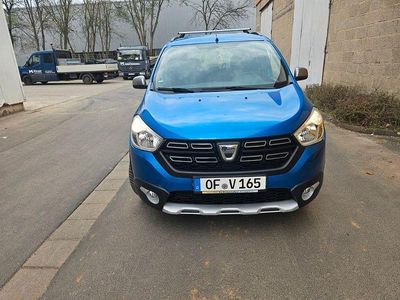 Gebraucht Dacia Lodgy Stepway 116 PS (85 kW) 2018 Blau Van / Kleinbus