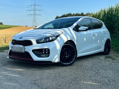 Gebraucht Kia Ceed GT-Track 204 PS (150 kW) 2014 Weiß Kleinwagen