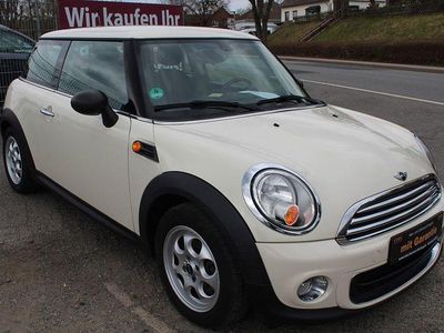 Gebraucht Mini ONE Pepper 75 PS (55 kW) 2012 Weiß Kleinwagen