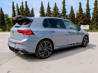 Gebraucht VW Golf VIII GTI Clubsport 300 PS (220 kW) 2022 Grau Limousine