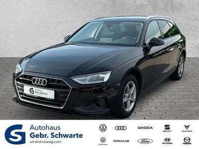 Używany Audi A4 Basis 163 KM (119 kW) 2023 Czarny Kombi