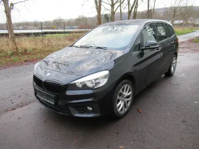 Gebraucht BMW 220 Gran Tourer 190 PS (139 kW) 2015 Schwarz Van / Kleinbus