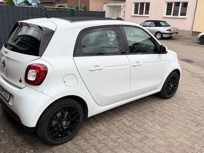 Gebraucht Smart ForFour Prime 90 PS (66 kW) 2016 Weiß Kleinwagen