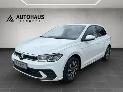Gebraucht VW Polo Active 80 PS (58 kW) 2023 Weiß Kleinwagen