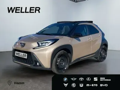 Second-hand Toyota Aygo X Style 72 CP (52 kW) 2022 Bej SUV