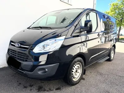Usata Ford Tourneo 170 CV (125 kW) 2017 Nero Monovolume